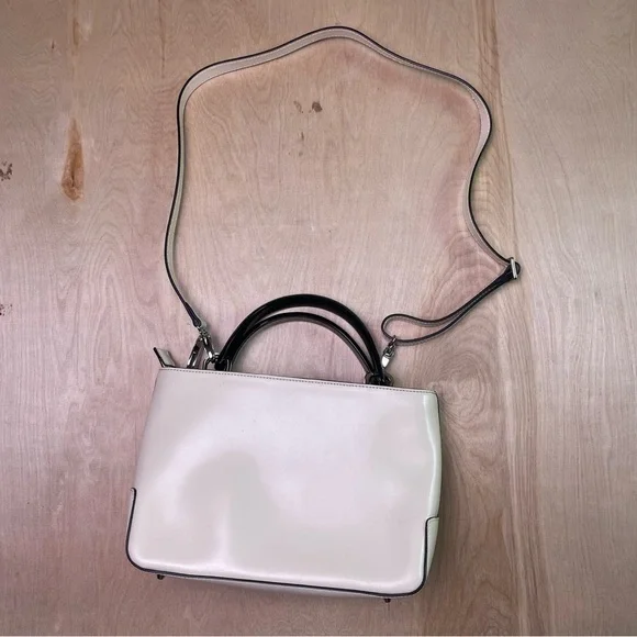 Italian Leather Luxurious Cromia handbag medium size winter white - Picture 2 of 9